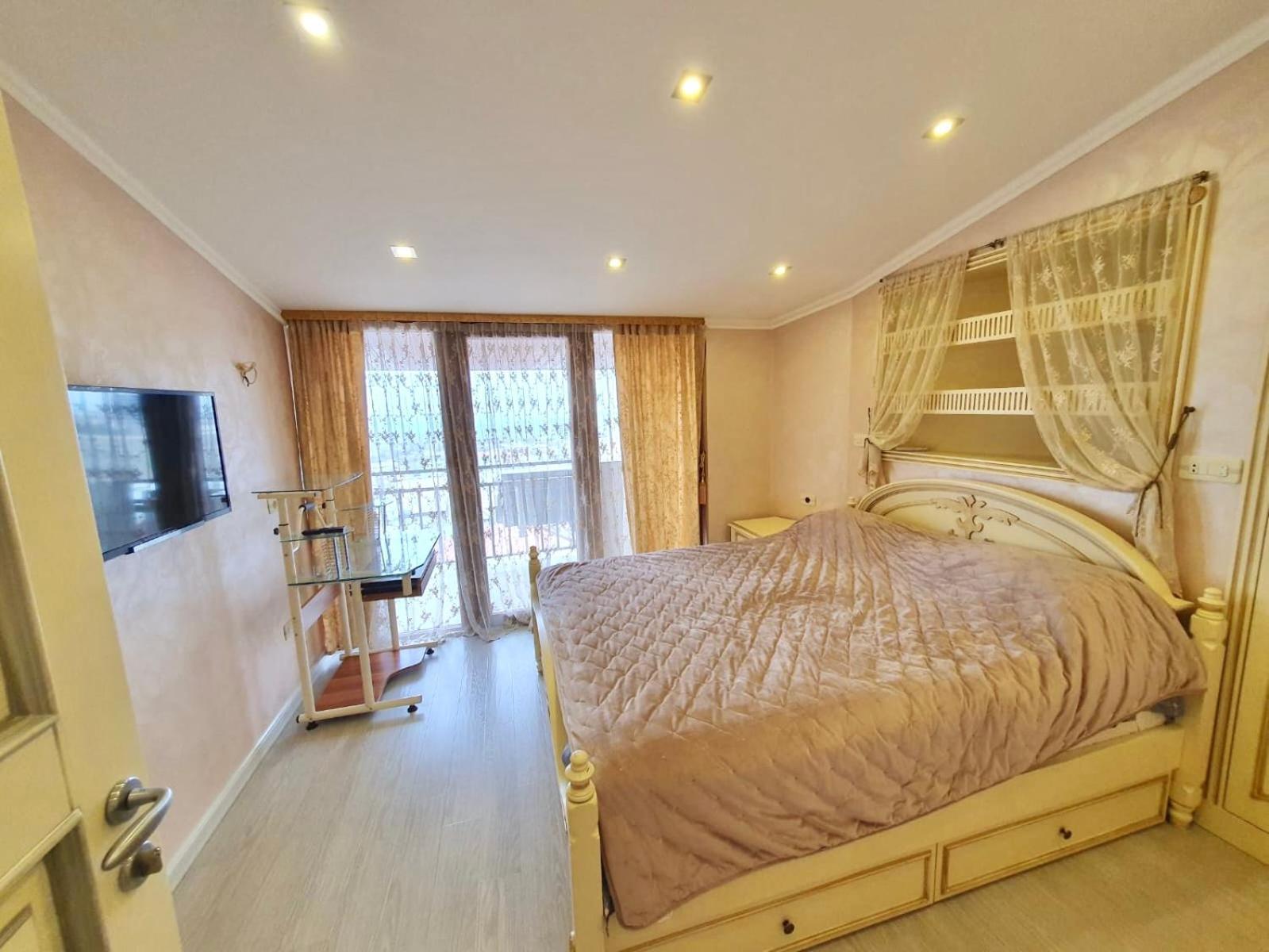 Роскошная Двухуровневая Квартира Luxurious Duplex Apartment Erevan Esterno foto